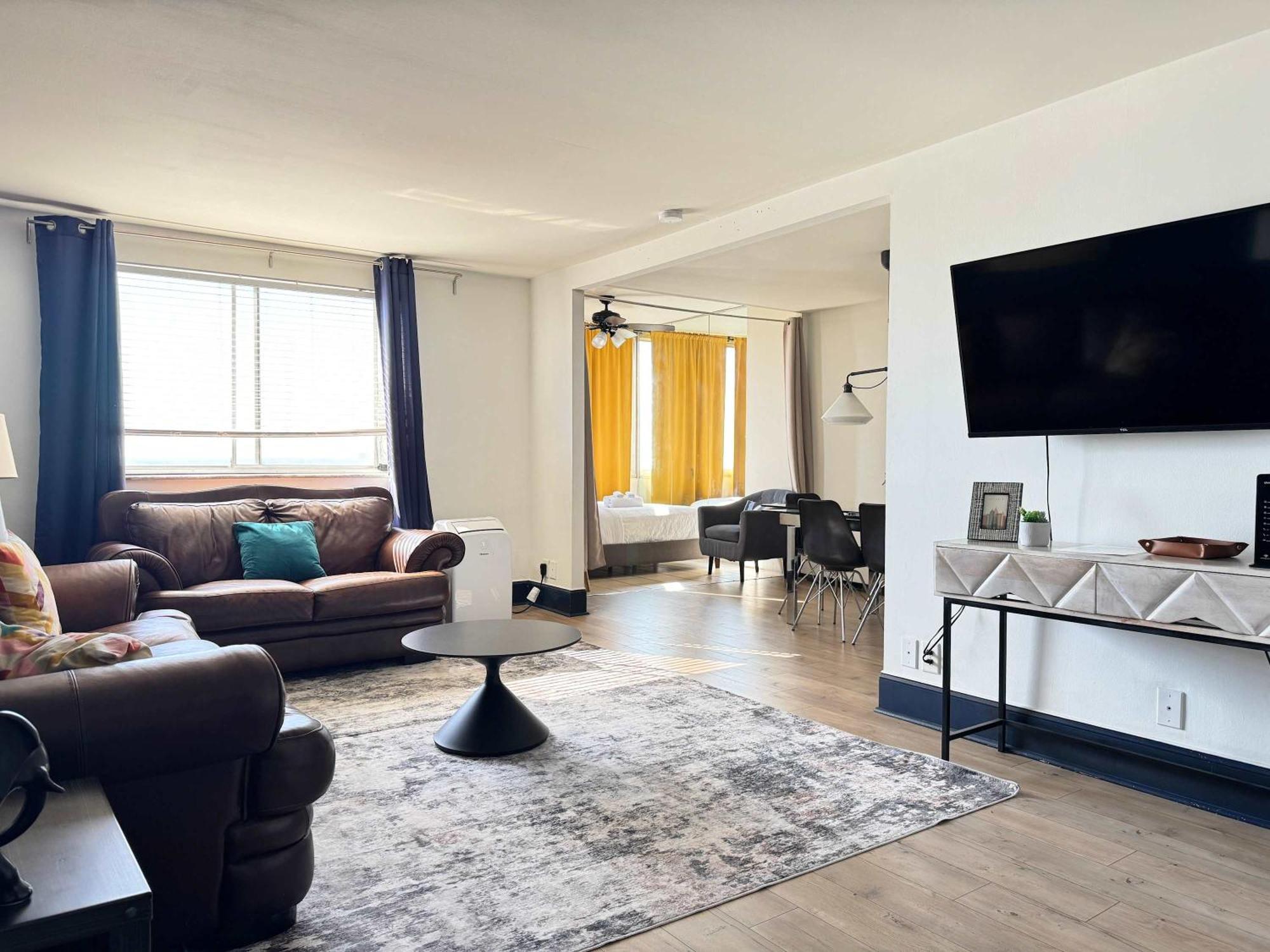 Heart Atl Downtown High Rise 2B2B Condo Lm2206 Atlanta Exterior photo